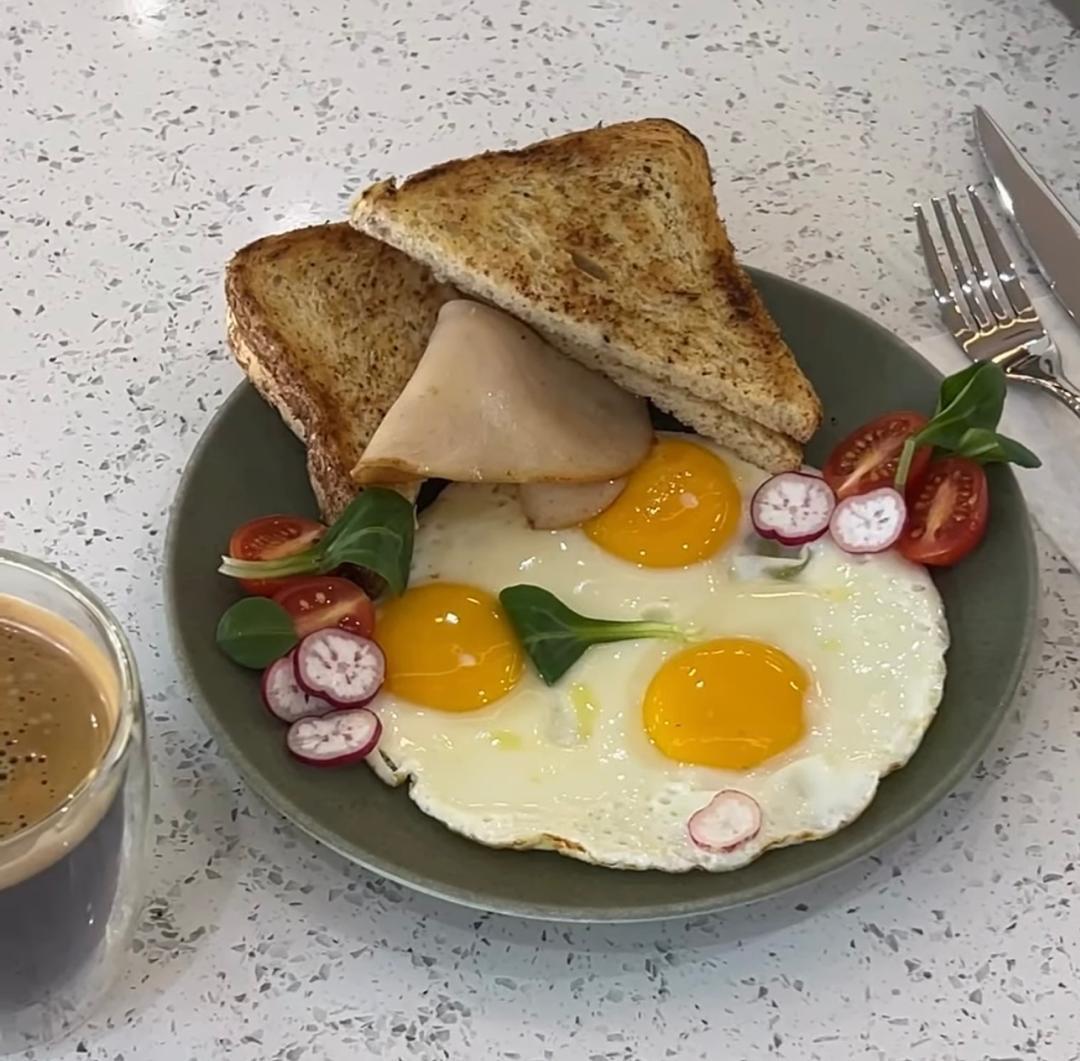 Petit déjeuner